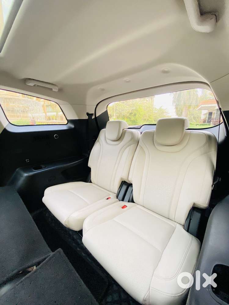 Mahindra Xuv700 2.2 Ax 7 Diesel At Str Awd, 2022, Diesel