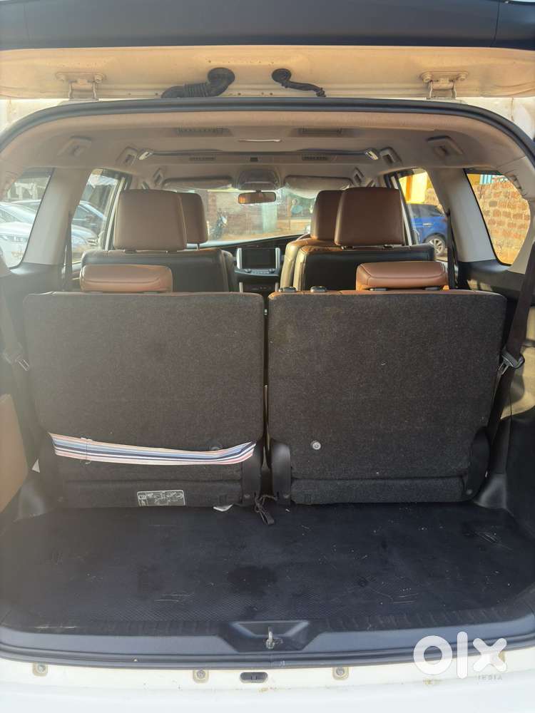 Toyota Innova Crysta 2.8 Zx At, 2017, Diesel