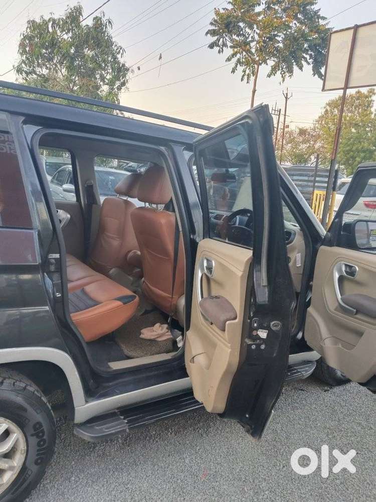 Mahindra Tuv 300 Mhawk100 T8, 2016, Diesel