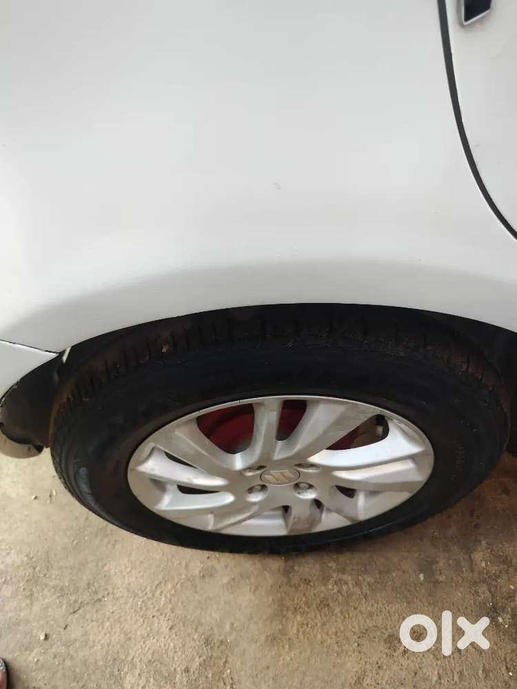 Maruti Suzuki Swift 2013 Petrol Manual