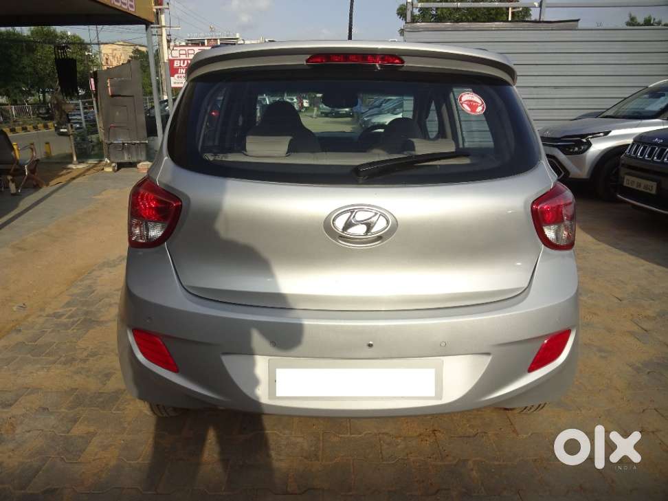 Hyundai Grand I10 At Asta, 2015, Petrol
