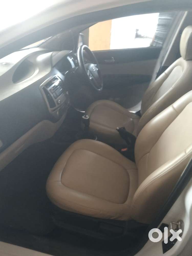 Hyundai I20 Sportz 1.4 Crdi 6 Speed Bs-iv, 2012, Diesel