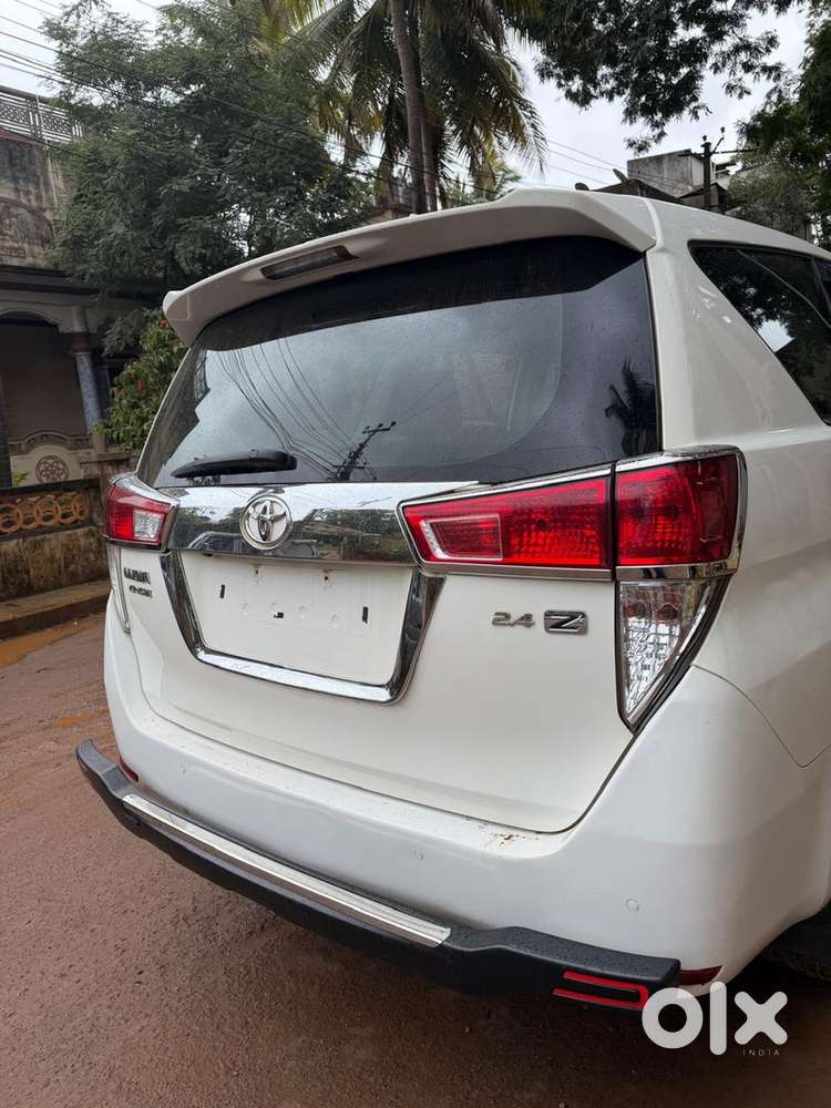 Toyota Innova Crysta Diesel 80000 Km Driven