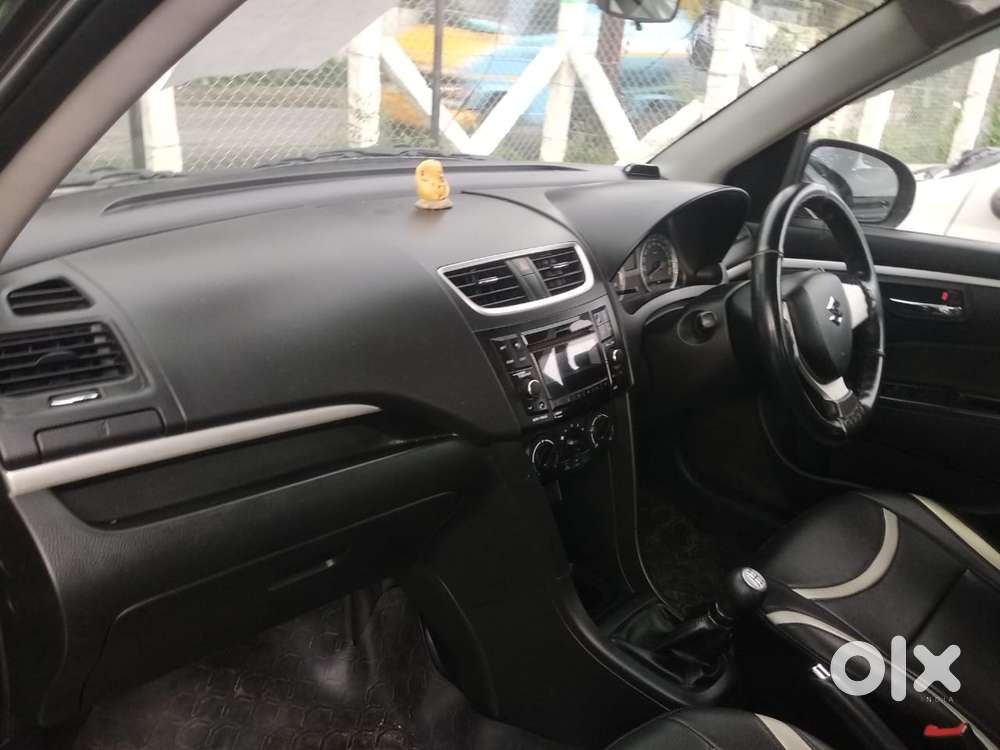Maruti Suzuki Swift Vxi Optional, 2016, Petrol
