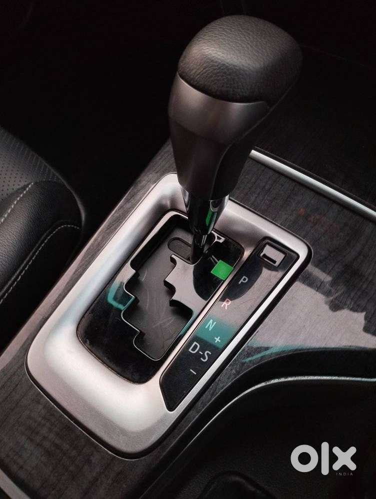 Toyota Fortuner 4x2 At 2.7 Petrol, 2025, Petrol