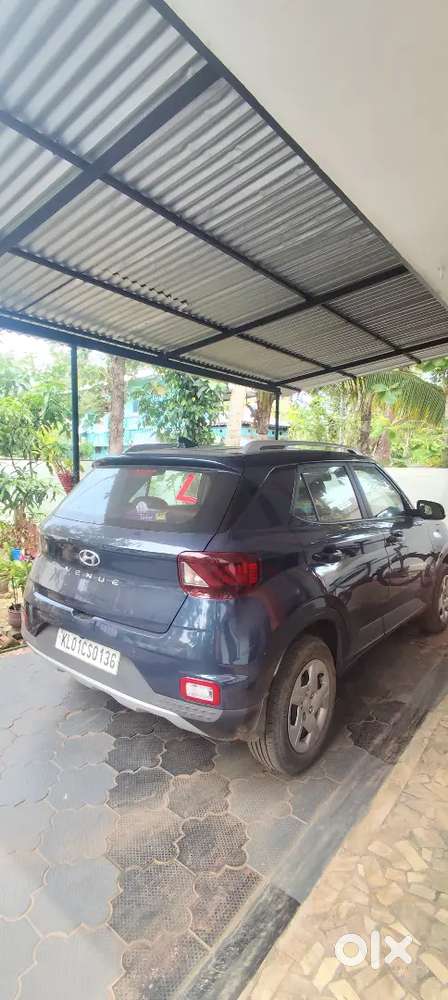 Hyundai Venue 2021 Petrol 22500 Km Driven Good Condition