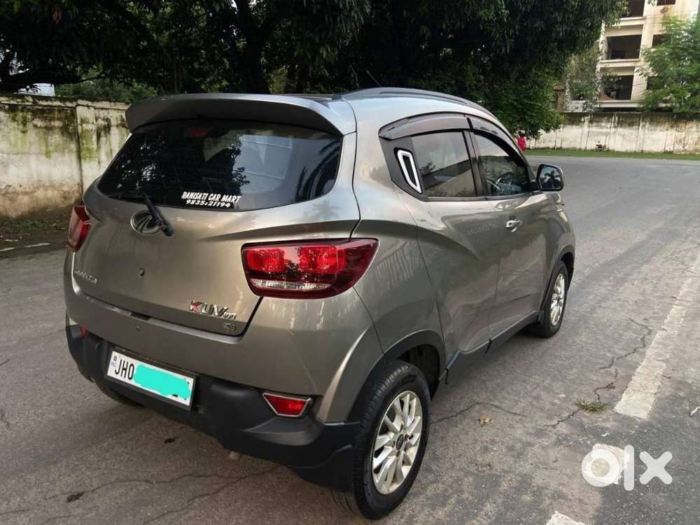 Mahindra Kuv 100 Mfalcon D75 K8 Dual Tone, 2016, Petrol