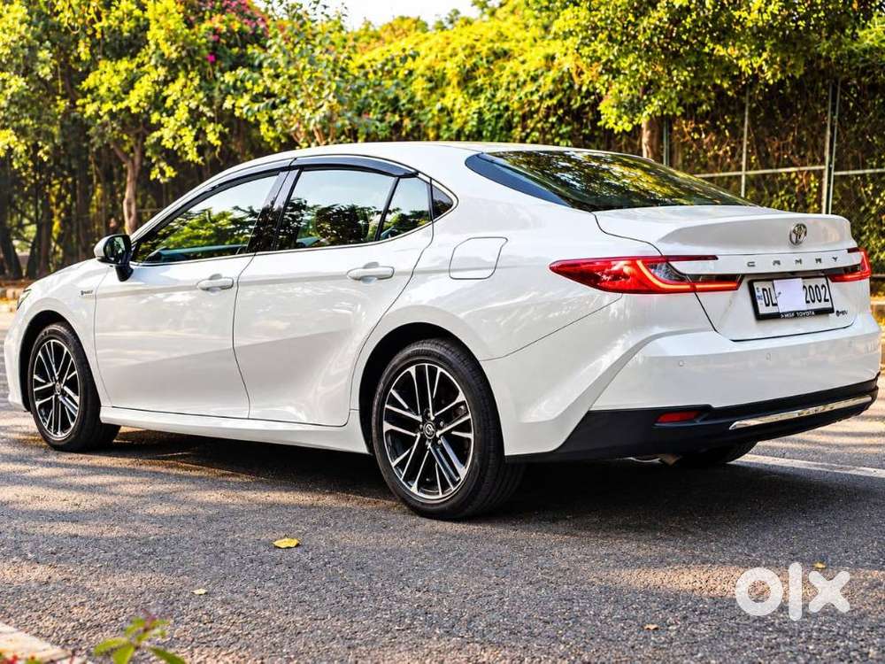Toyota Camry Hybrid, 2025, Petrol