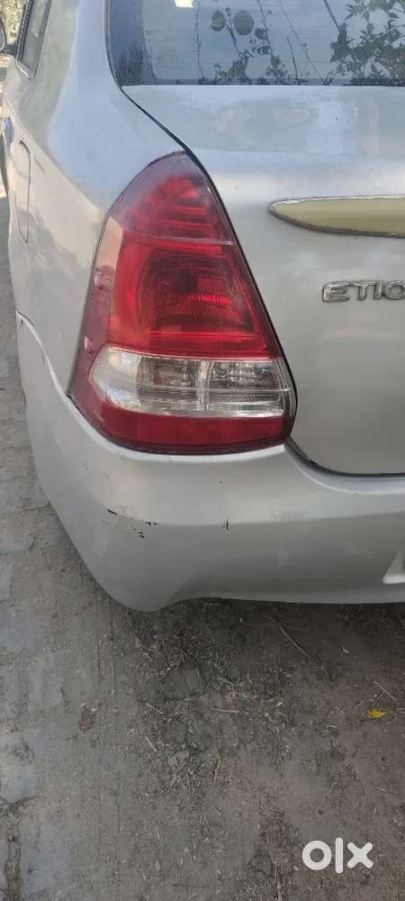 Toyota Etios Cross 2011