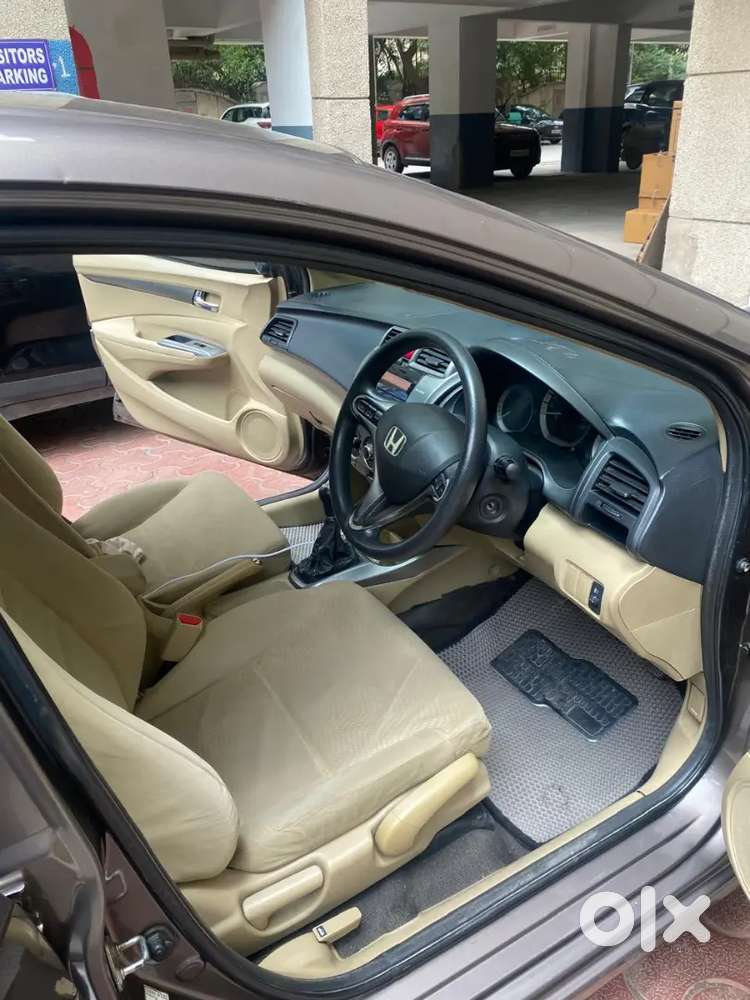 Honda City 2012 Model Petrol West Bengal Regd, Brokers Don't Call Me.