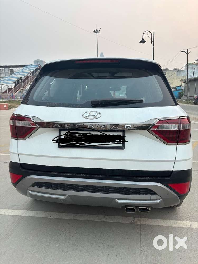 2023 Hyundai Alcazar / 30000 Kms \ New Condition Single Owner