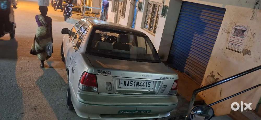 Maruti Suzuki Esteem 2007