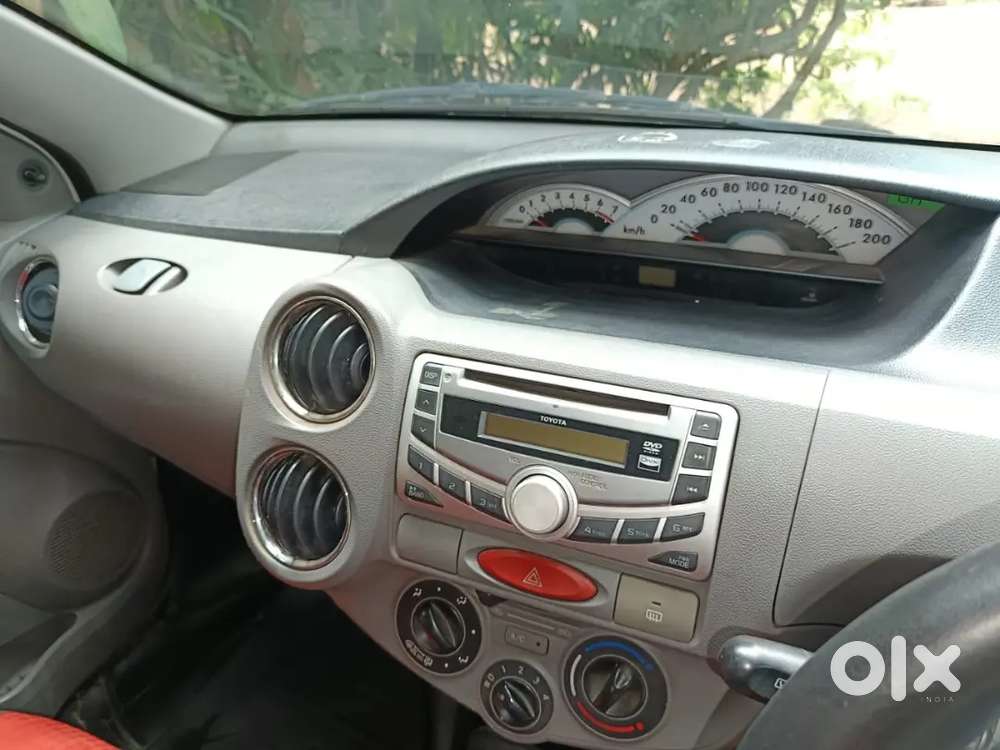 Toyota Etios Liva 2011
