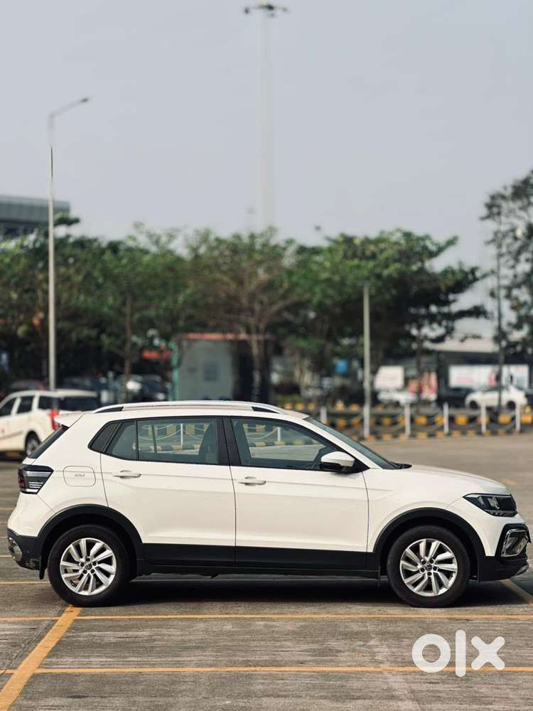 Volkswagen Taigun 1.0 Tsi Highline At, 2022, Petrol