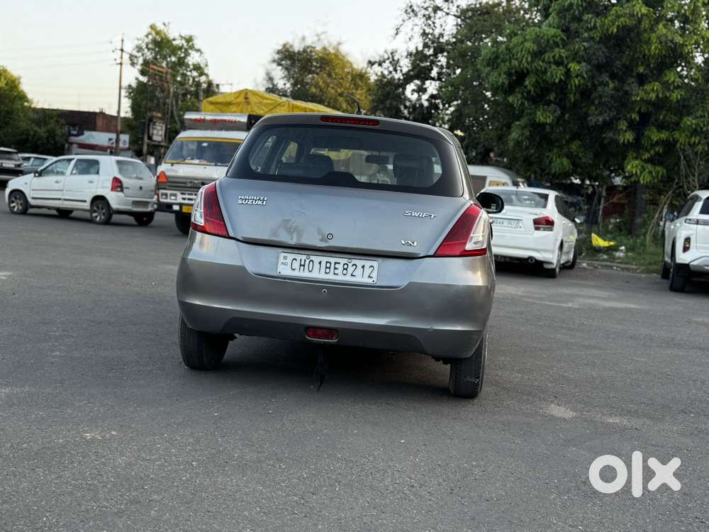 Maruti Suzuki Swift Vxi + Manual, 2015, Petrol