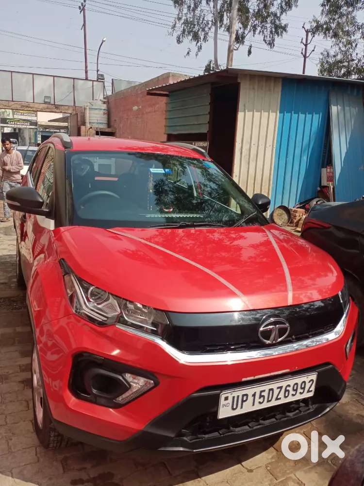 11000 Km Run Brand New Nexon Red Colour Rs 825000