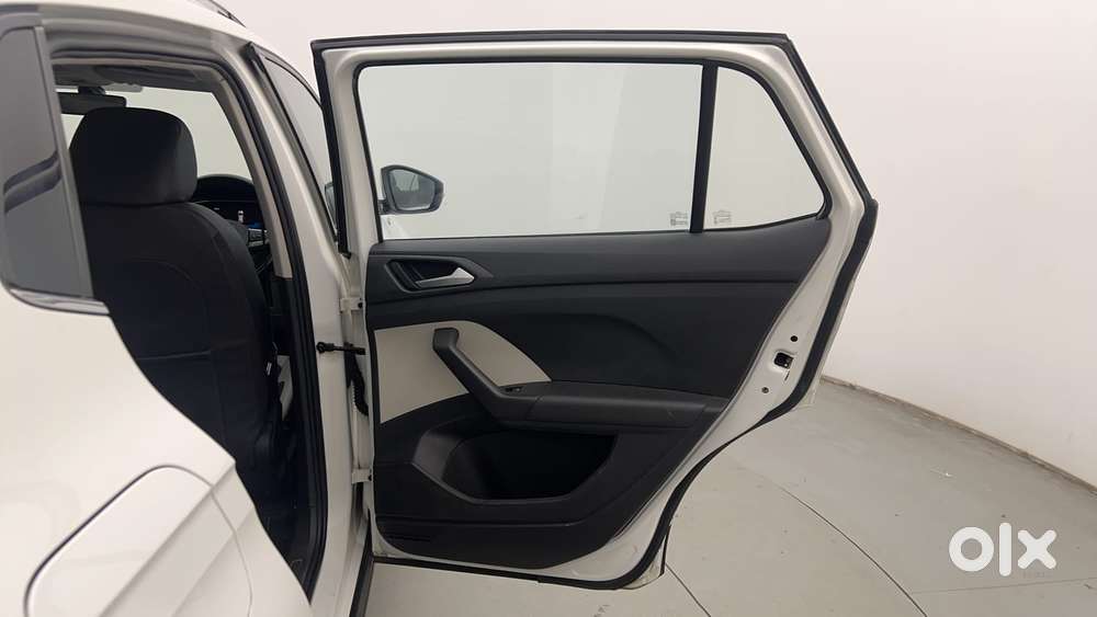 Volkswagen Taigun Topline 1.0 Tsi At (electric Seats), 2021, Petrol