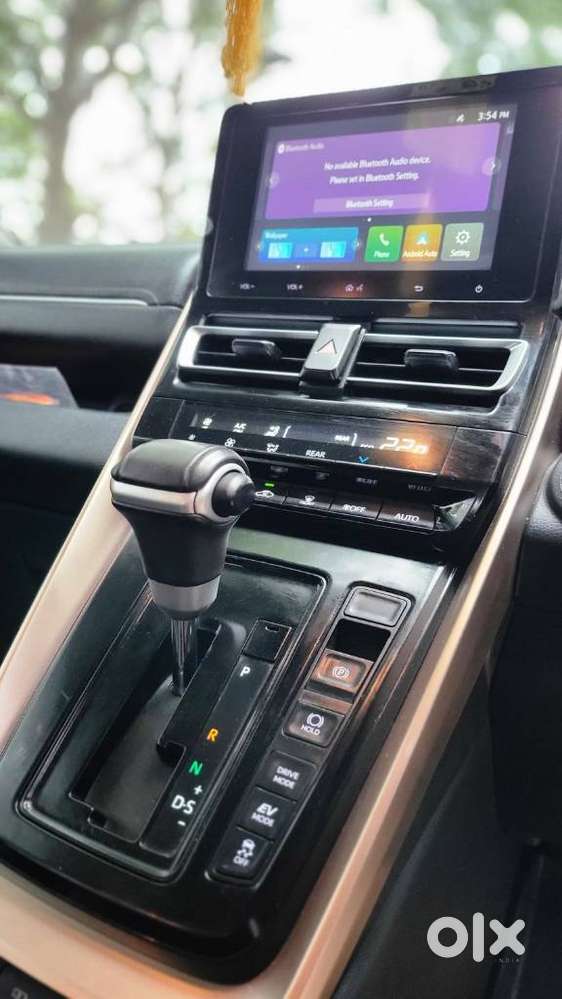 Maruti Suzuki Invicto Zeta Plus 7str, 2023, Petrol