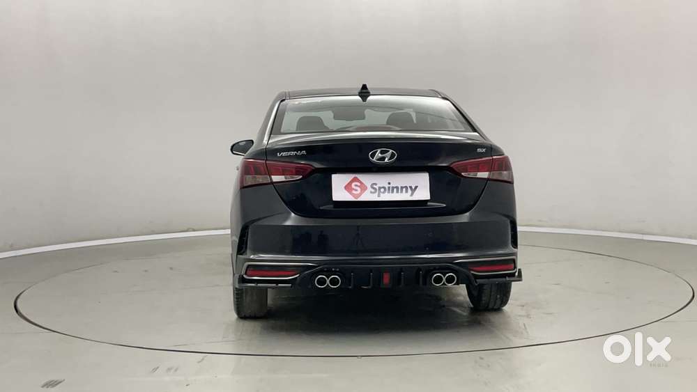 Hyundai Verna 1.5 Sx Vtvt Ivt, 2022, Petrol