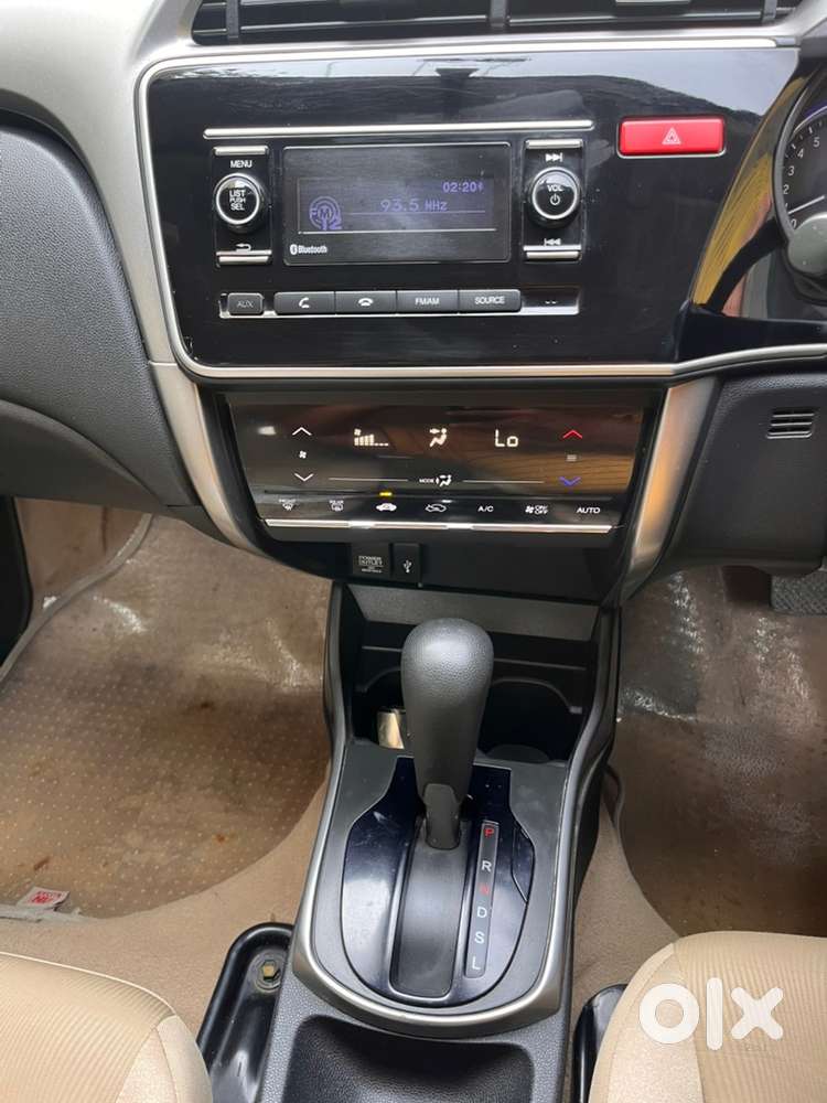Honda City Sv Cvt 2015 In Immaculate Condition With Service Records