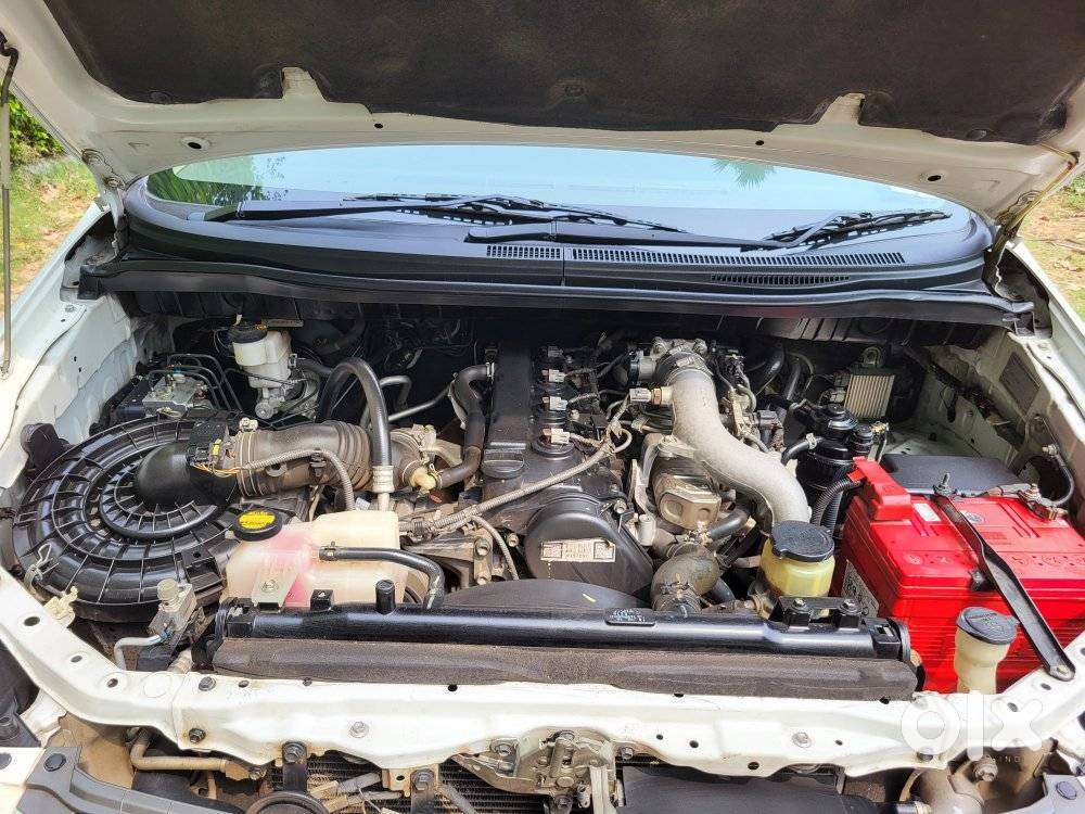 Toyota Innova 2.5 G (diesel) 8 Seater, 2013, Diesel