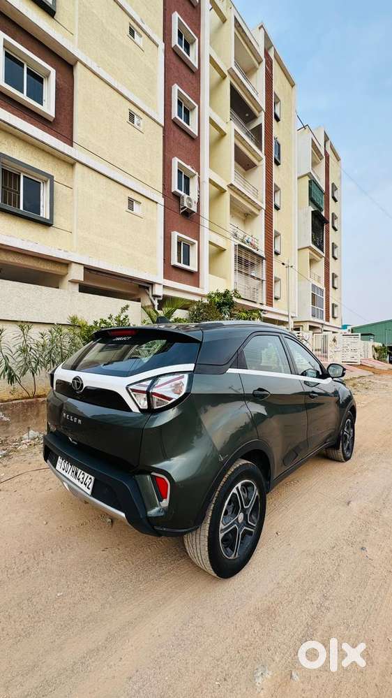 Tata Nexon 1.2 Revotron Xma Amt (s), 2020, Petrol