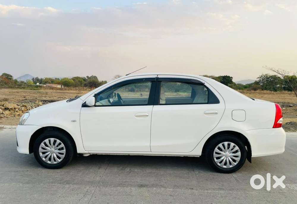 Toyota Platinum Etios 2019 Cng & Hybrids Well Maintained
