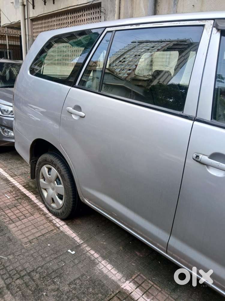 Toyota Innova 2010 Km Driven