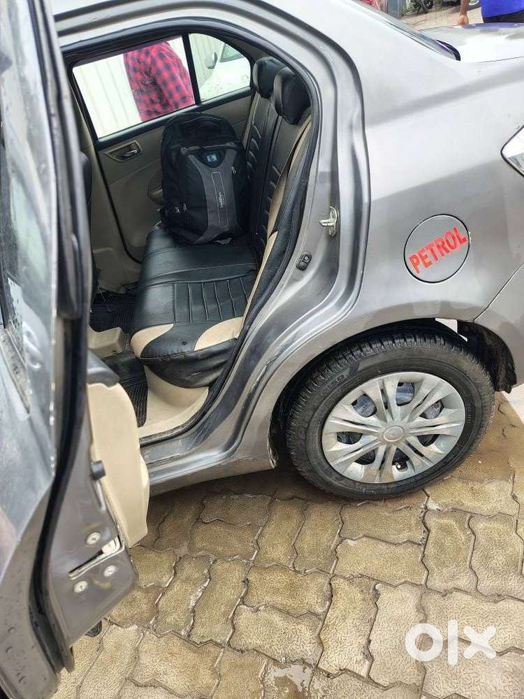 Maruti Suzuki Dzire 1.2 Vxi, 2014, Petrol