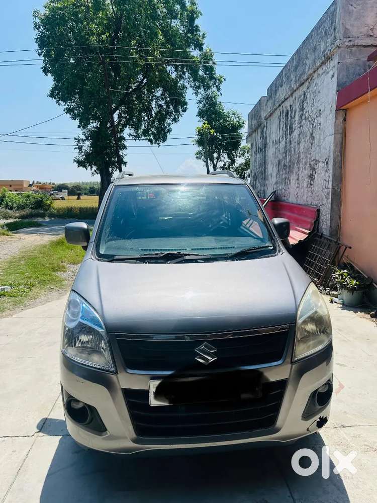 Good Condition 4 Tyre New No Accident No Challan With Service Record