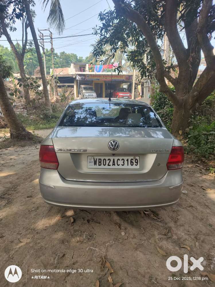 Volkswagen Vento 1.5 Highline Plus At 16 Alloy, 2013, Diesel