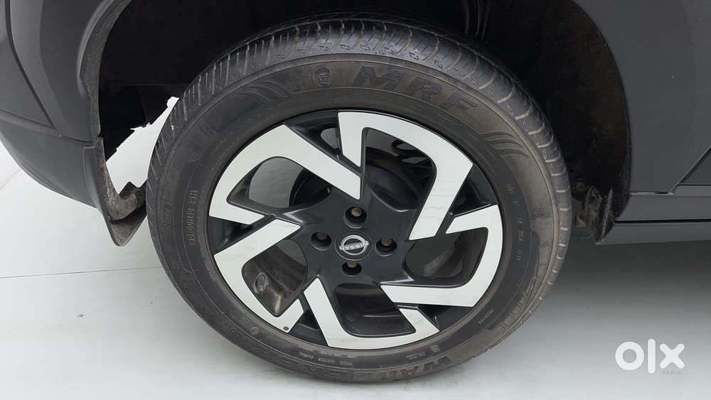 Nissan Magnite 1.0 Xv Premium Turbo Cvt, 2022, Petrol