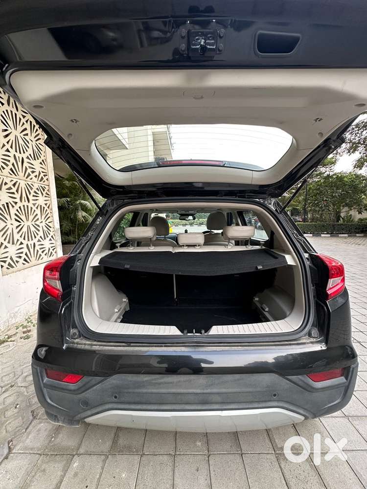 2022 Mahindra Xuv300 W8(o) Diesel 1.5 | Up16 Registered | 60,000 Kms