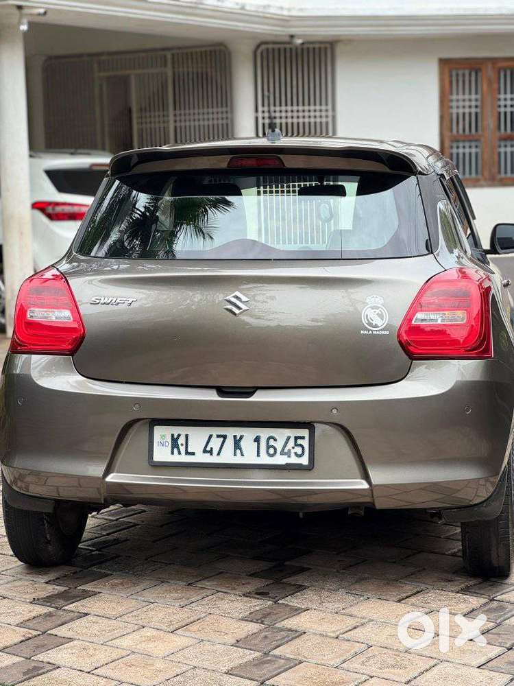 Maruti Suzuki Swift Vxi + Manual, 2021, Petrol