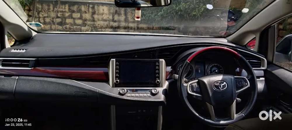 Toyota Innova Crysta 2021