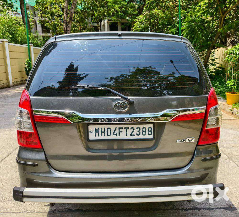Toyota Innova 2.5 Vx 8 Seater Bs Iv, 2014, Diesel