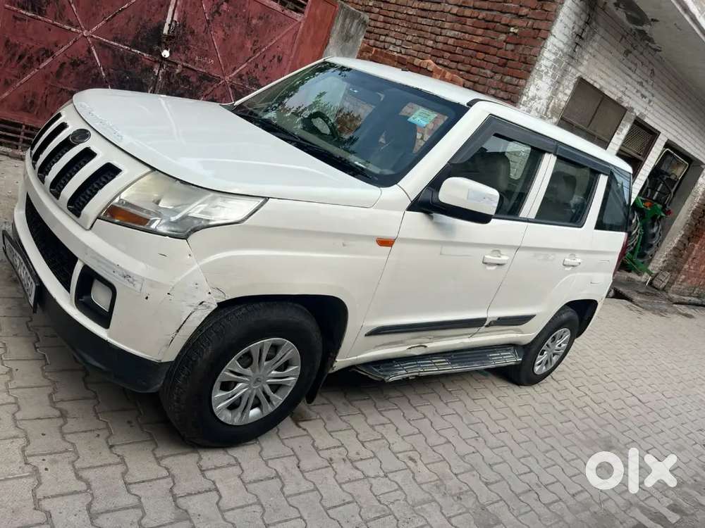 Mahindra Tuv 300 2018 1st Owner