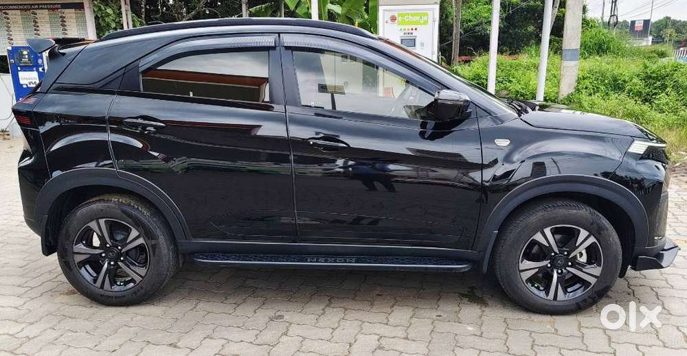 Tata Nexon Creative Plus 1.2 Petrol 6mt Dark Edition, 2025, Petrol