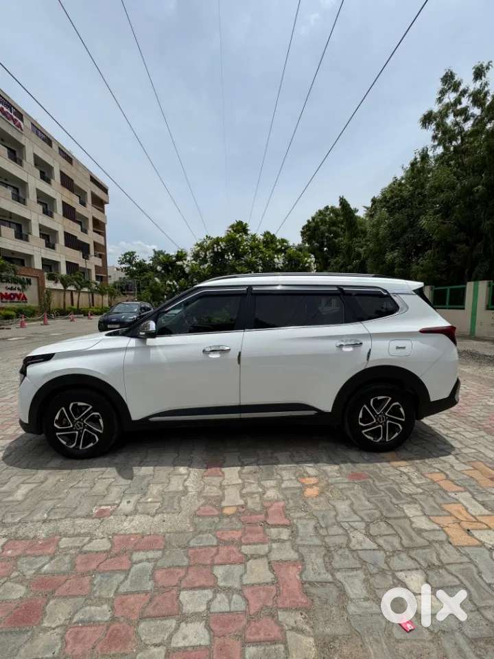 Kia Carens 1.5 Luxury Plus Diesel At 7 Str, 2023, Diesel