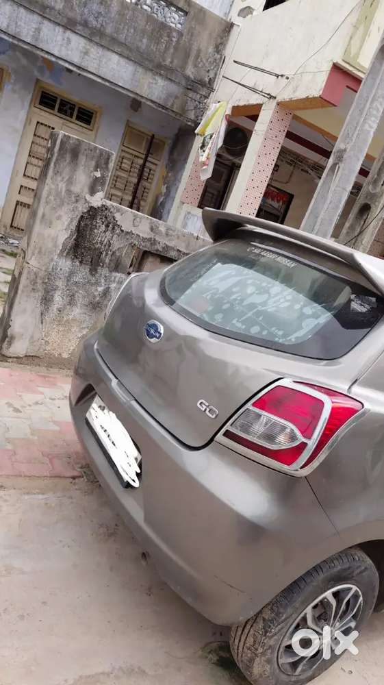 Nissan Dustango