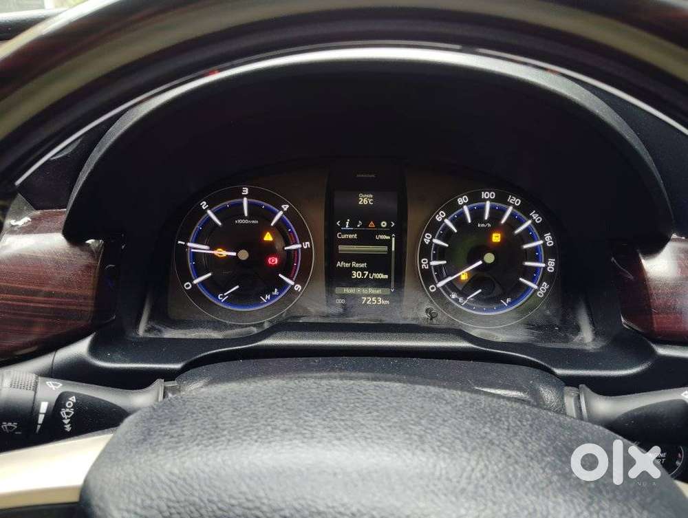 Toyota Innova Crysta 2.4 Vx Mt, 2024, Diesel