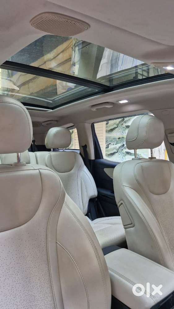 Mahindra Xuv700 2.2 Ax 7 Diesel At Luxury Pack Str Awd, 2022, Diesel