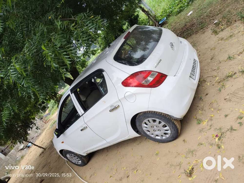 Hyundai I10 2011 Petrol 98000 Km Driven