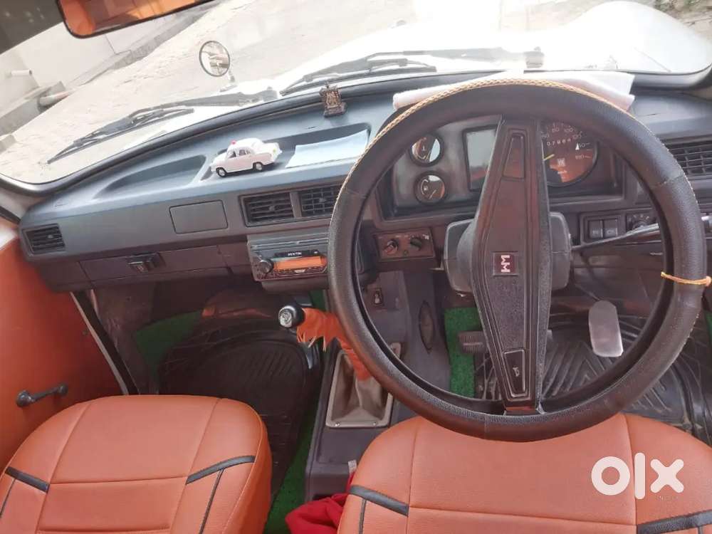 Ambassador Ambassador 2011 Petrol 71500 Km Driven