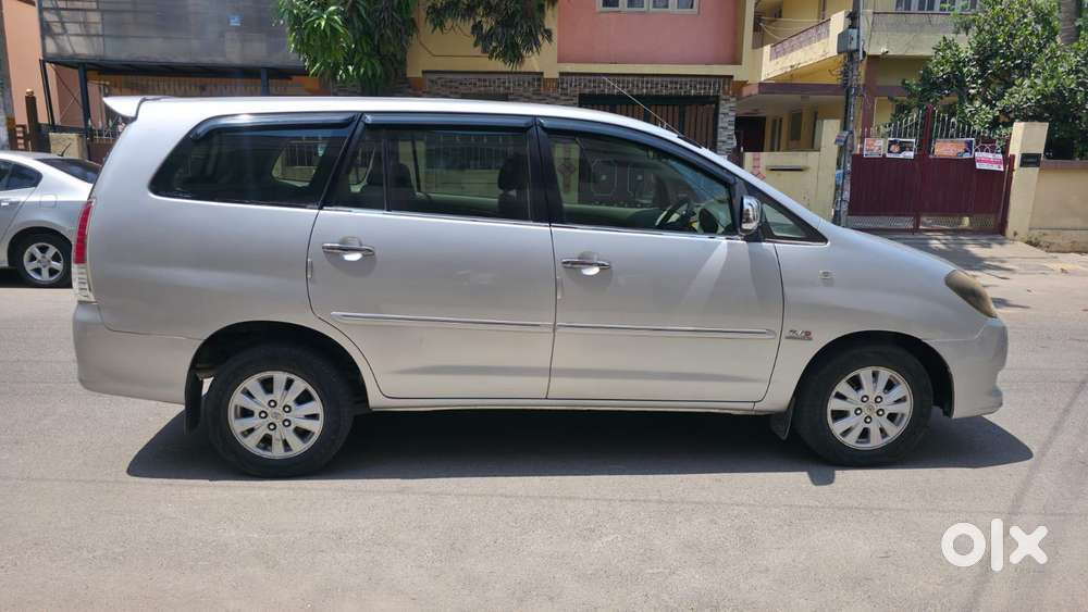 Toyota Innova 2.5 Vx 8 Str Bs-iii, 2010, Diesel