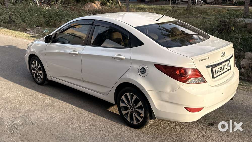 Hyundai Fluidic Verna 1.6 CRDi SX, 2015, Diesel