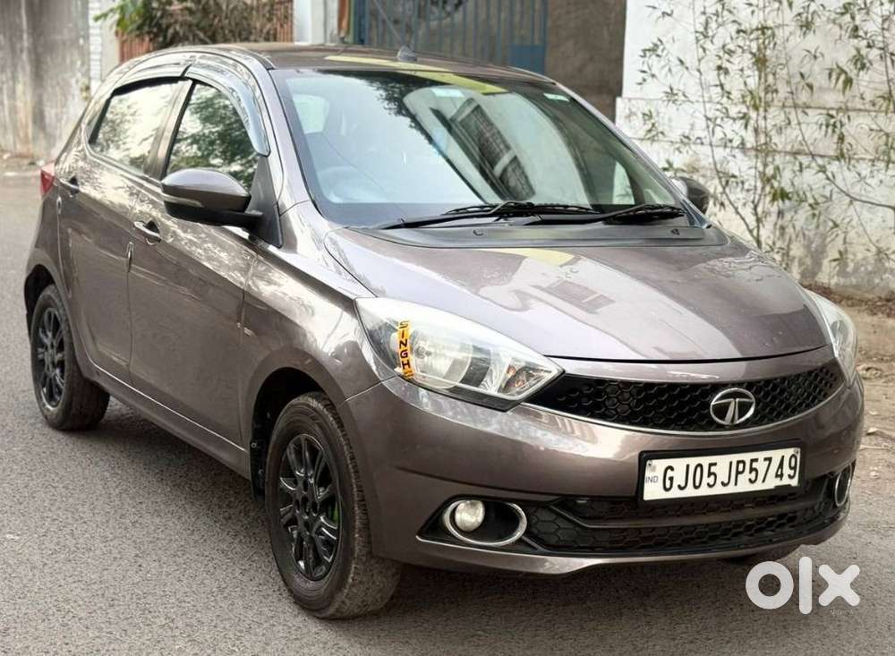Tata Tiago, 2016, Petrol