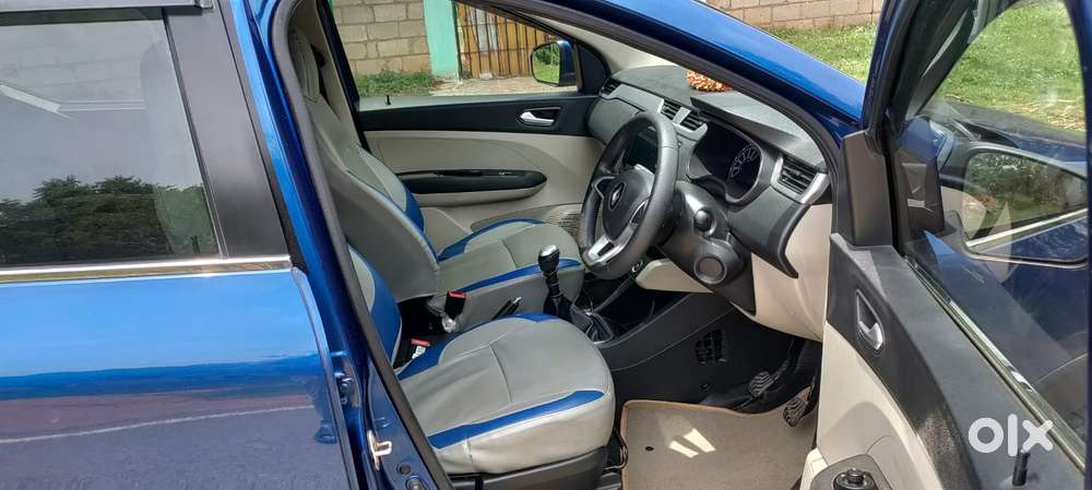 Renault Triber Rxz, 2019, Petrol