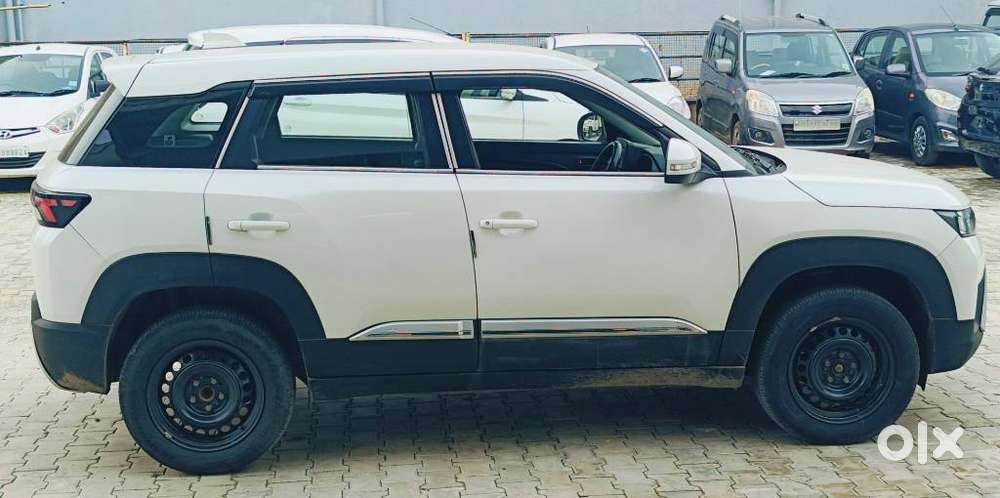 Maruti Suzuki Brezza 1.5 Lxi Cng, 2023, Cng & Hybrids