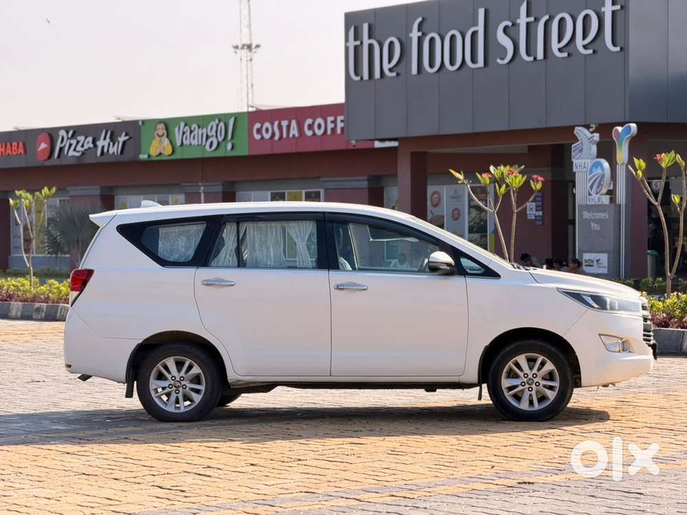 Toyota Innova Crysta 2017 2.4v